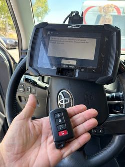 Toyota smart remote control key fob