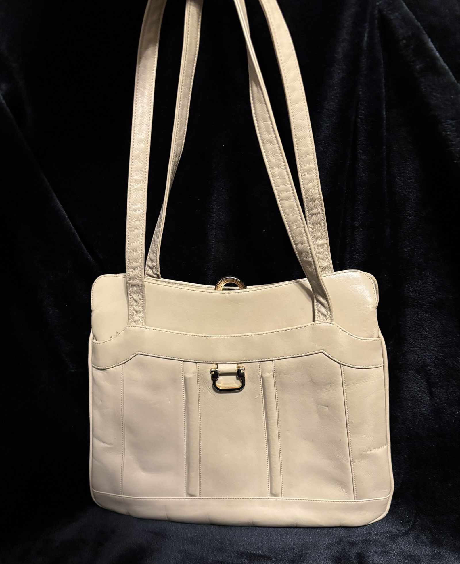 Vintage Lou Taylor Cream Leather Bag