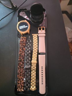 Samsung 1st Generation Rose Gold Watch 4G Verizon