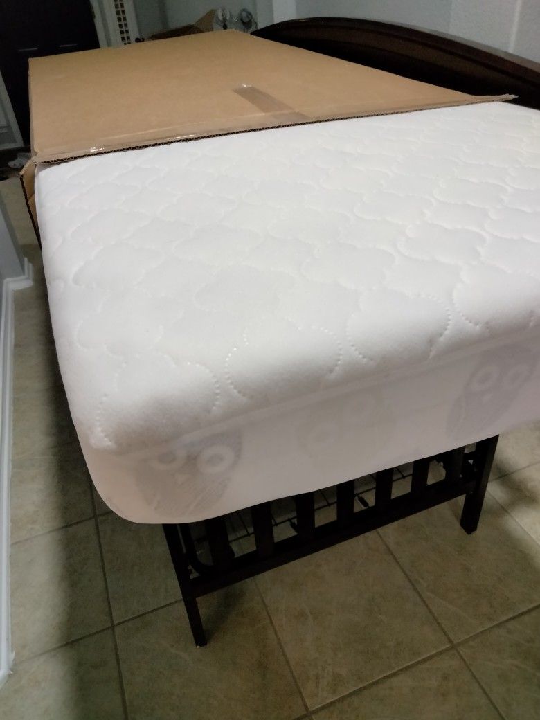 Colgate goodnight owl crib mattress