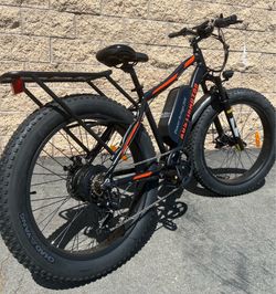 750/1000 Watt Electric Fat Tire E-Bike, 28mph, 26x4.0 Fat Tire, Rear Rack