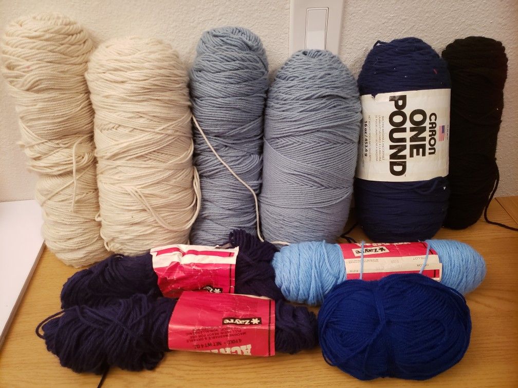 Yarn Acrylic 5.7lb $21