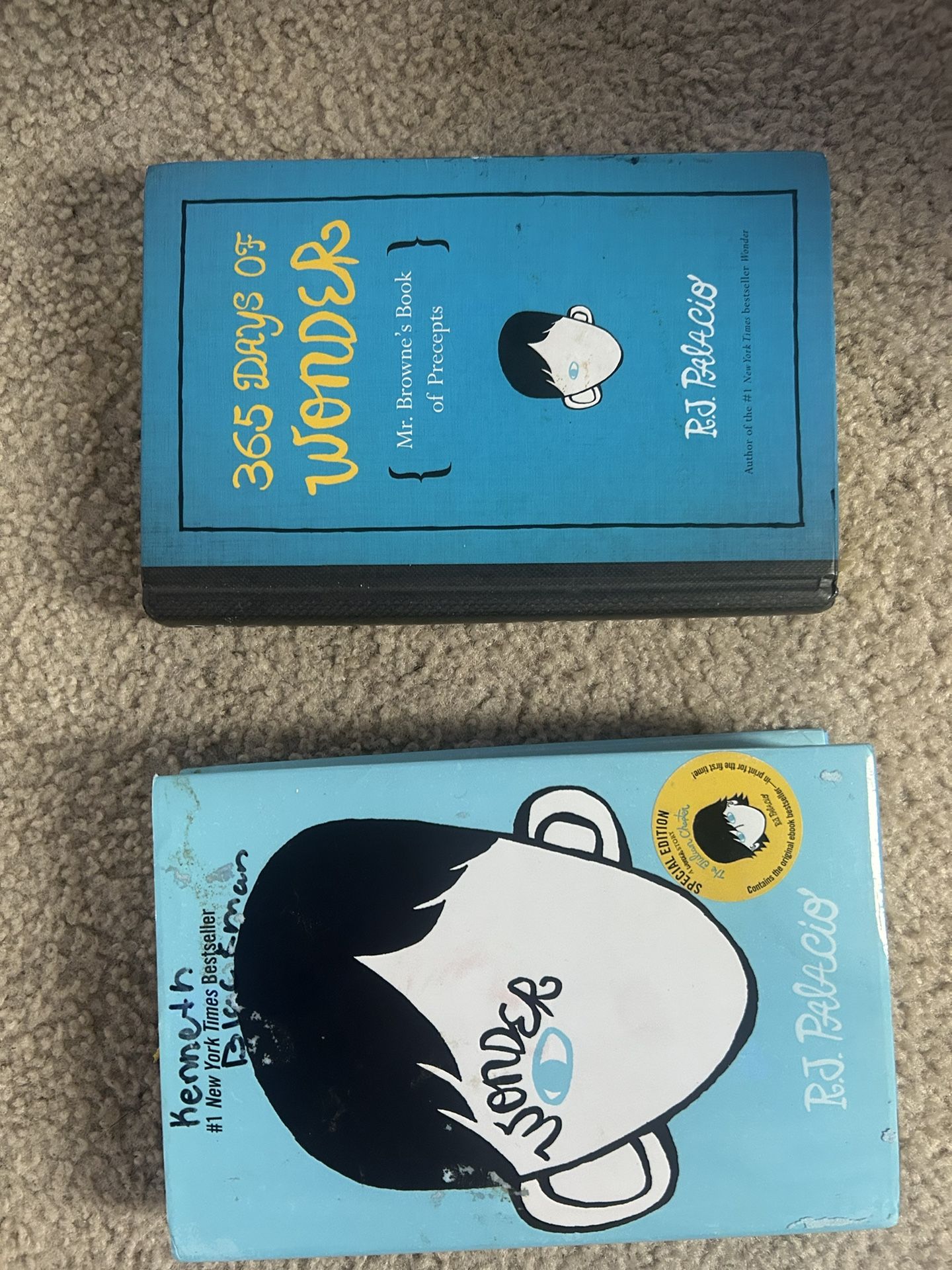 “ Wonder “ Book Bundle