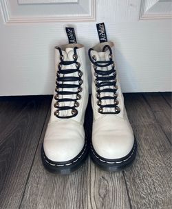 Dr. Martens 1460 Pascal White Pisa Leather Boots Women’s Size 7