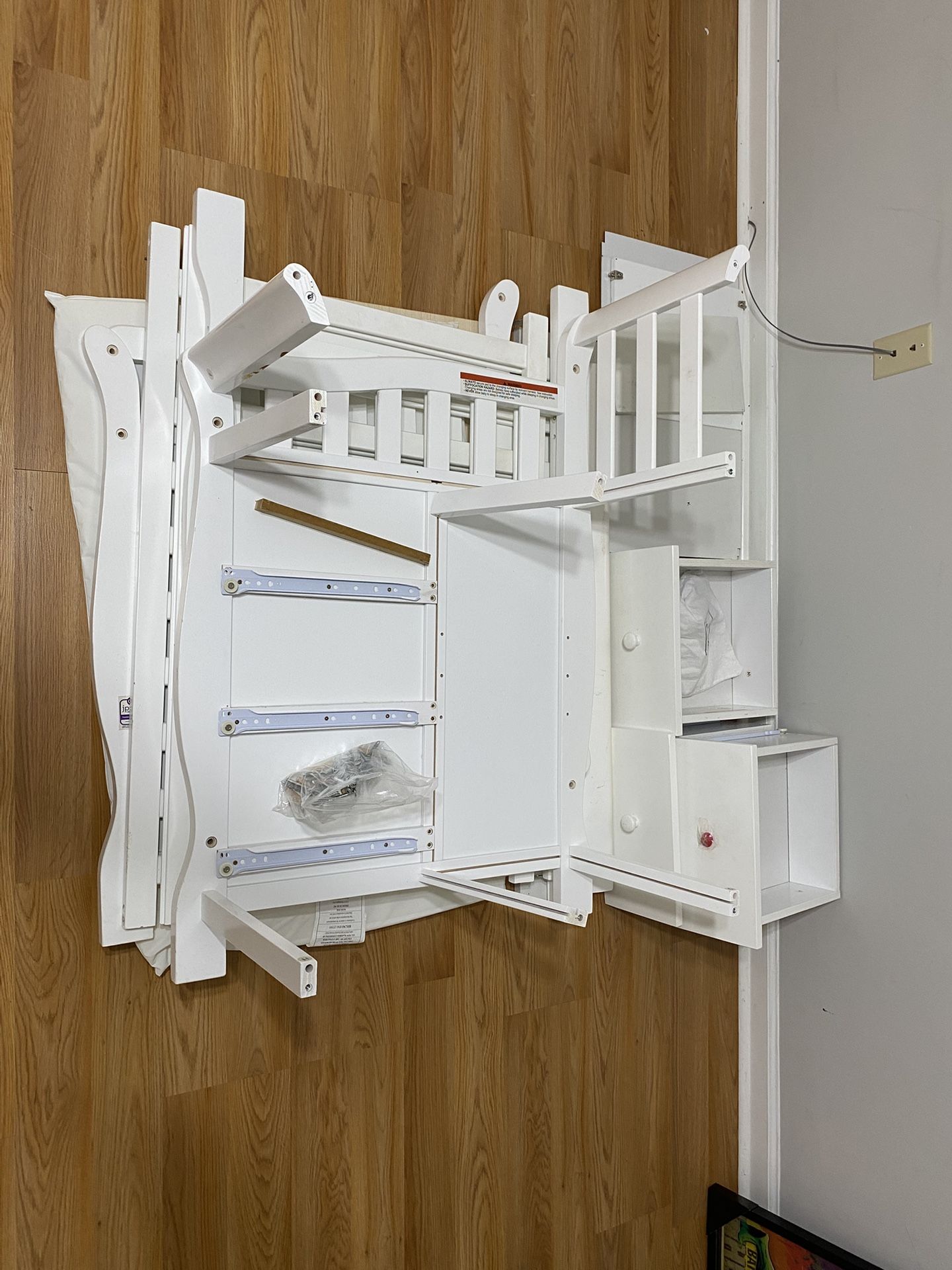 Baby Crib 