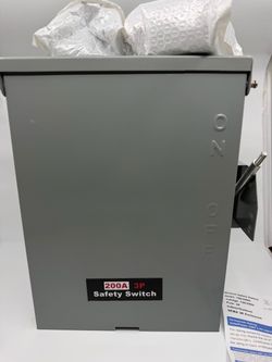 200-Amp Disconnect, 3 Pole 120V/240V General Safety Switch