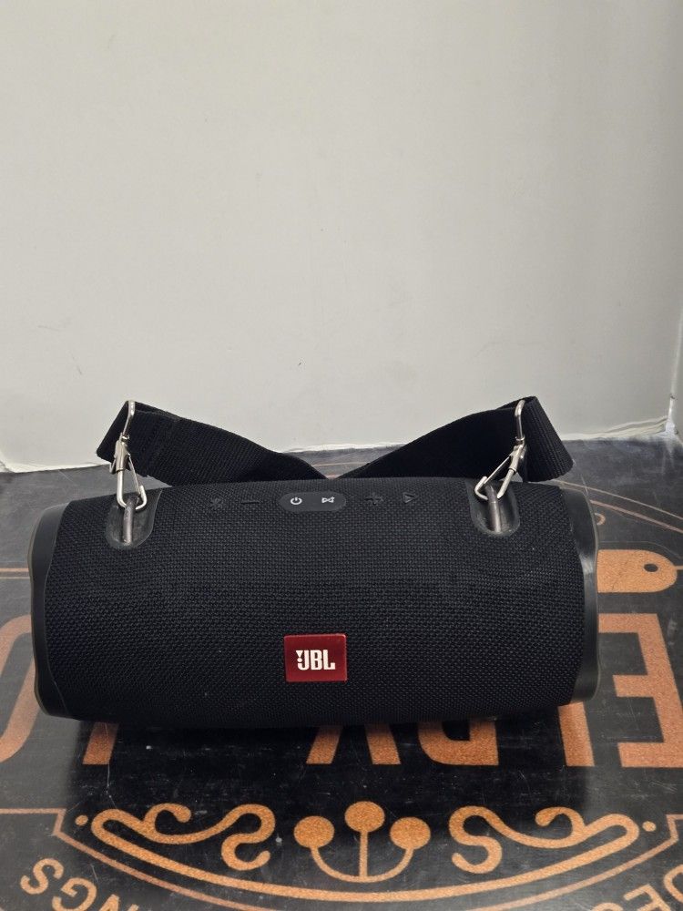 JBL Extreme 2 Portable Bluetooth Speaker