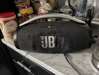 JBL boom box 3