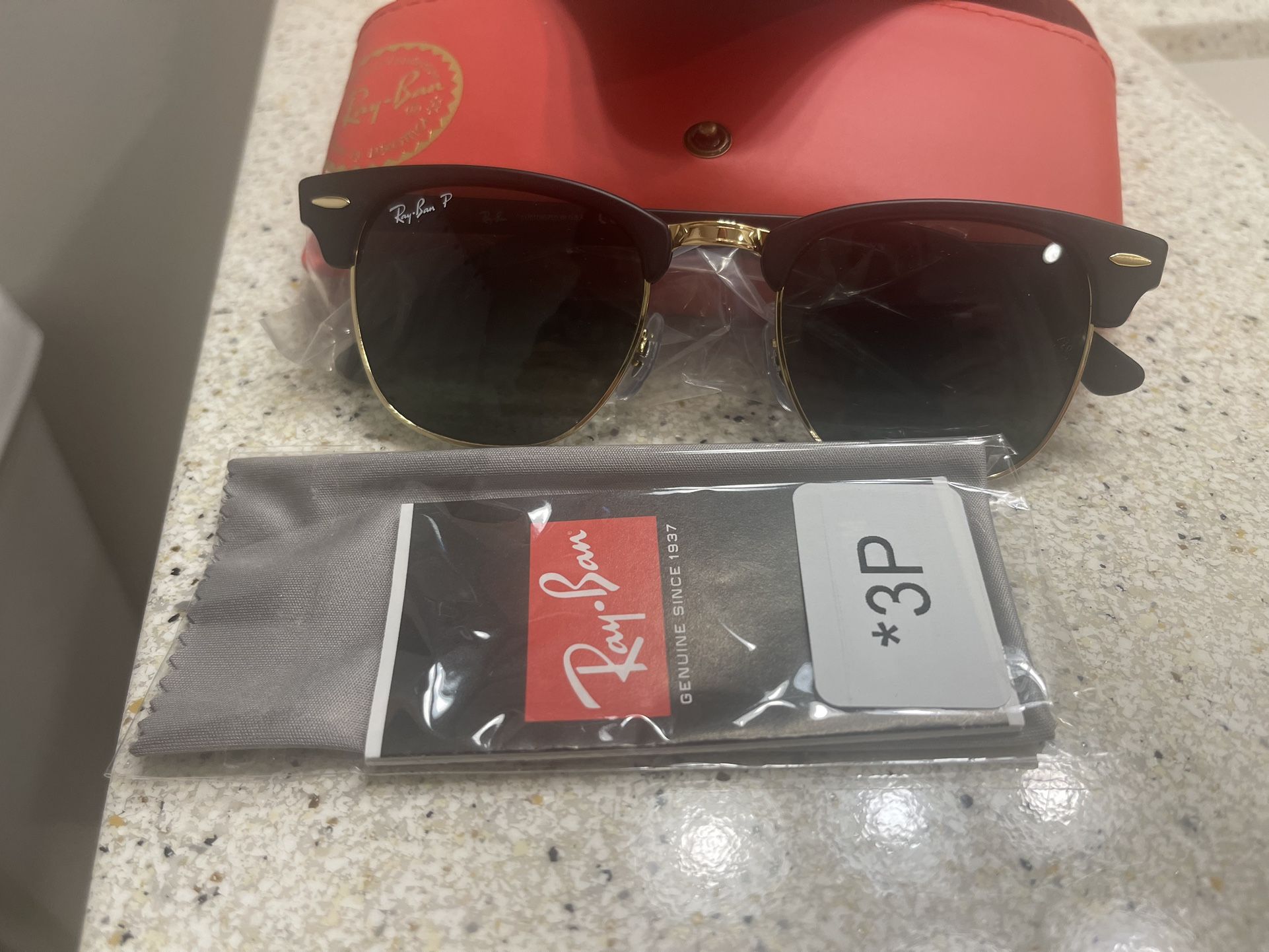 REDUCED!! Custom Ray Ban Medium Frame Polarized Sunglasses with red Case