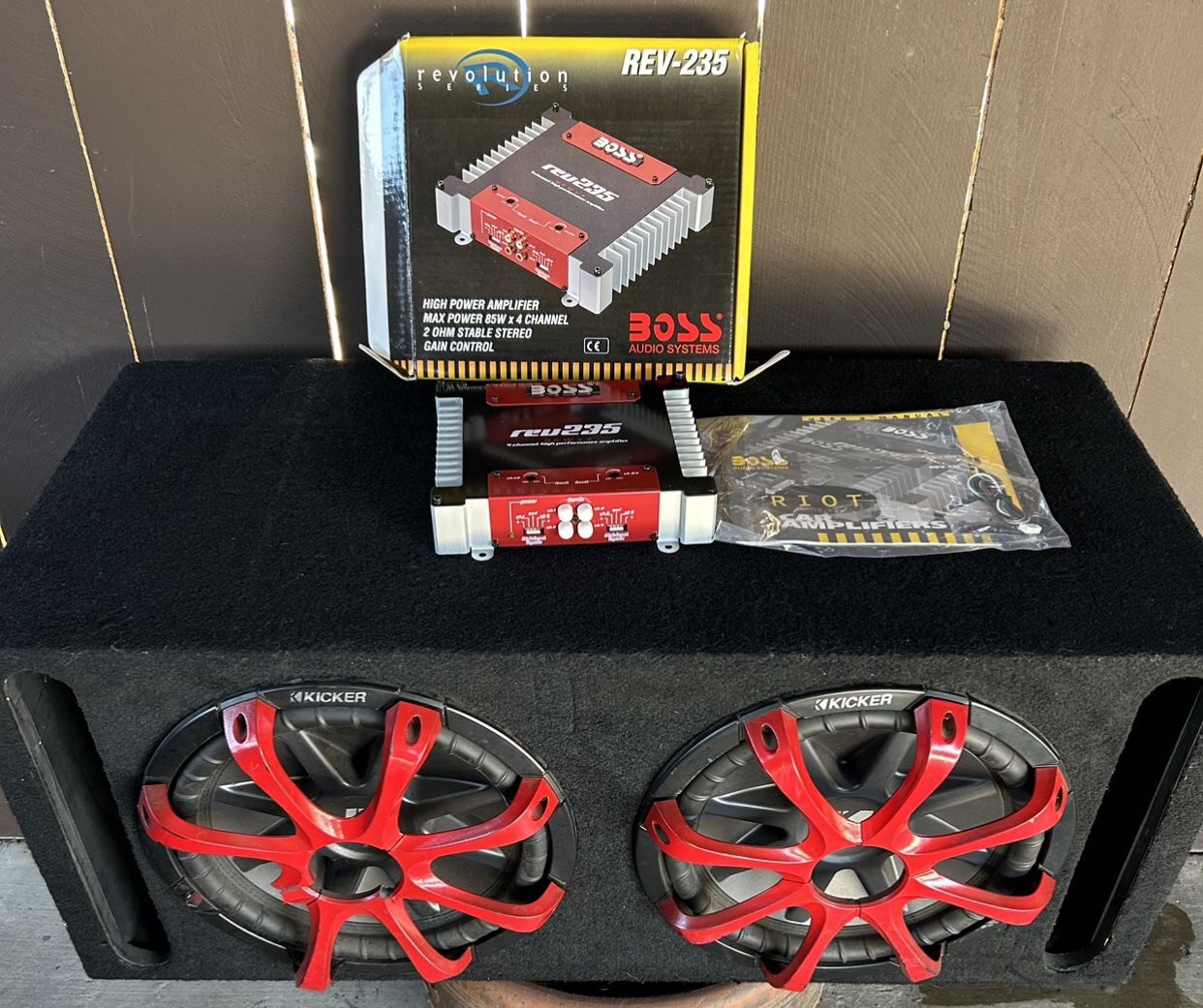 Car Audio Sound System Kicker Subs w/  Boss Amp