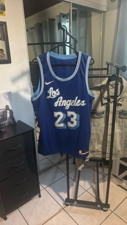 Lakers LeBron James Nike Jersey