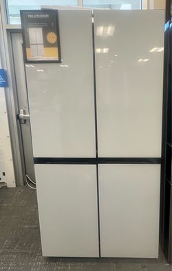 Samsung Bespoke 4 Door Flex Refrigerator With Internal Water Dispenser and Ice Maker