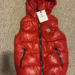 Moncler Vest For Sale 150$ Willing To Negotiate