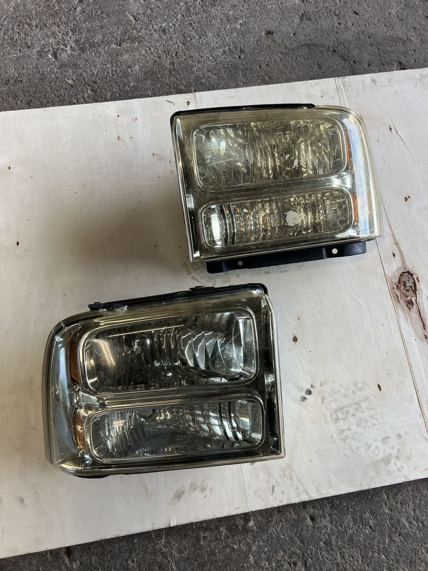 F250 Headlight Set