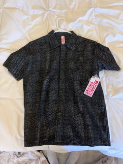 T-shirt size S