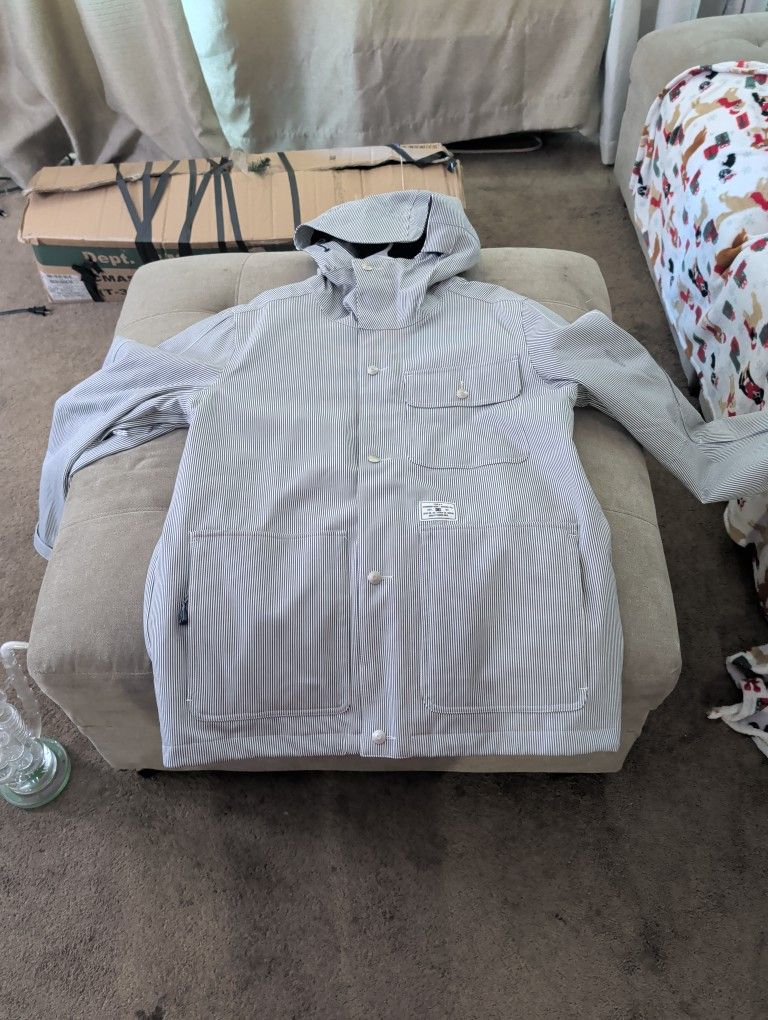 D C snowboarding jacket