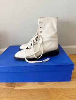 Stuart Weitzman White Lace-Up Lug Boots – Size 38