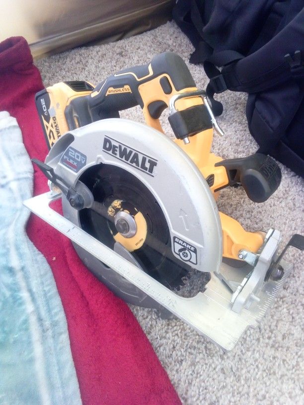 DeWalt Circular Saw
