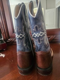Botas