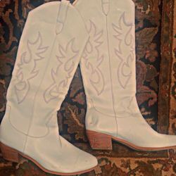 Embroidered Women Cowboy Boots Size 13