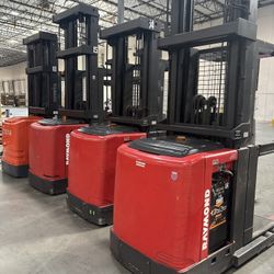 Raymond Order Pickers And Reach Trucks 