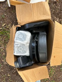 Misc Roomba parts and complete