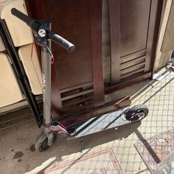 GoTrax Electric Scooter