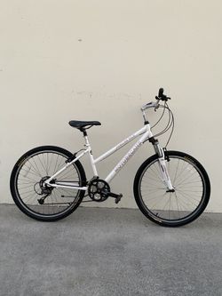 MOTOBECANE BIKE /SIZE TIRES 26”