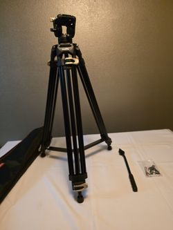 SmallRig AD-01S Video Tripod + Fluid Head