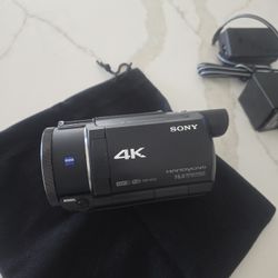 Sony FDR AX53 