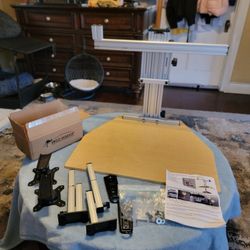 Ergo Desktop The Kangaroo Elite Dual Monitor Adjustable Converter System