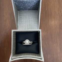 Womens Diamond Wedding Ring