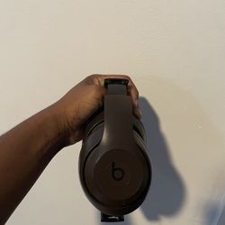 Beats Studio Pro x Skims