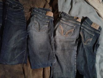 3 pair Hollister 1 pair target brand jeans goog conditionsize os w24 L31, Is W25 L31, 1r w25 L 31, and target ones are 00/24s selling all for $20
