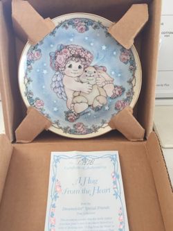 From the hamilton collection Dreamsicles plate - a hug from the heart 1995