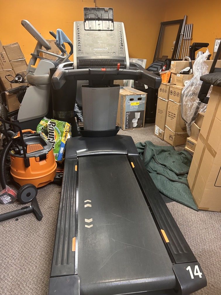 Freemotion Commercial Reflex T10.7 Treadmill