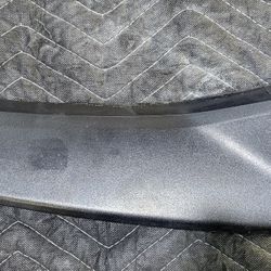 2019-2021 Camaro Passenger Side Headlight Trim Panel Bezel Gm# 84112272