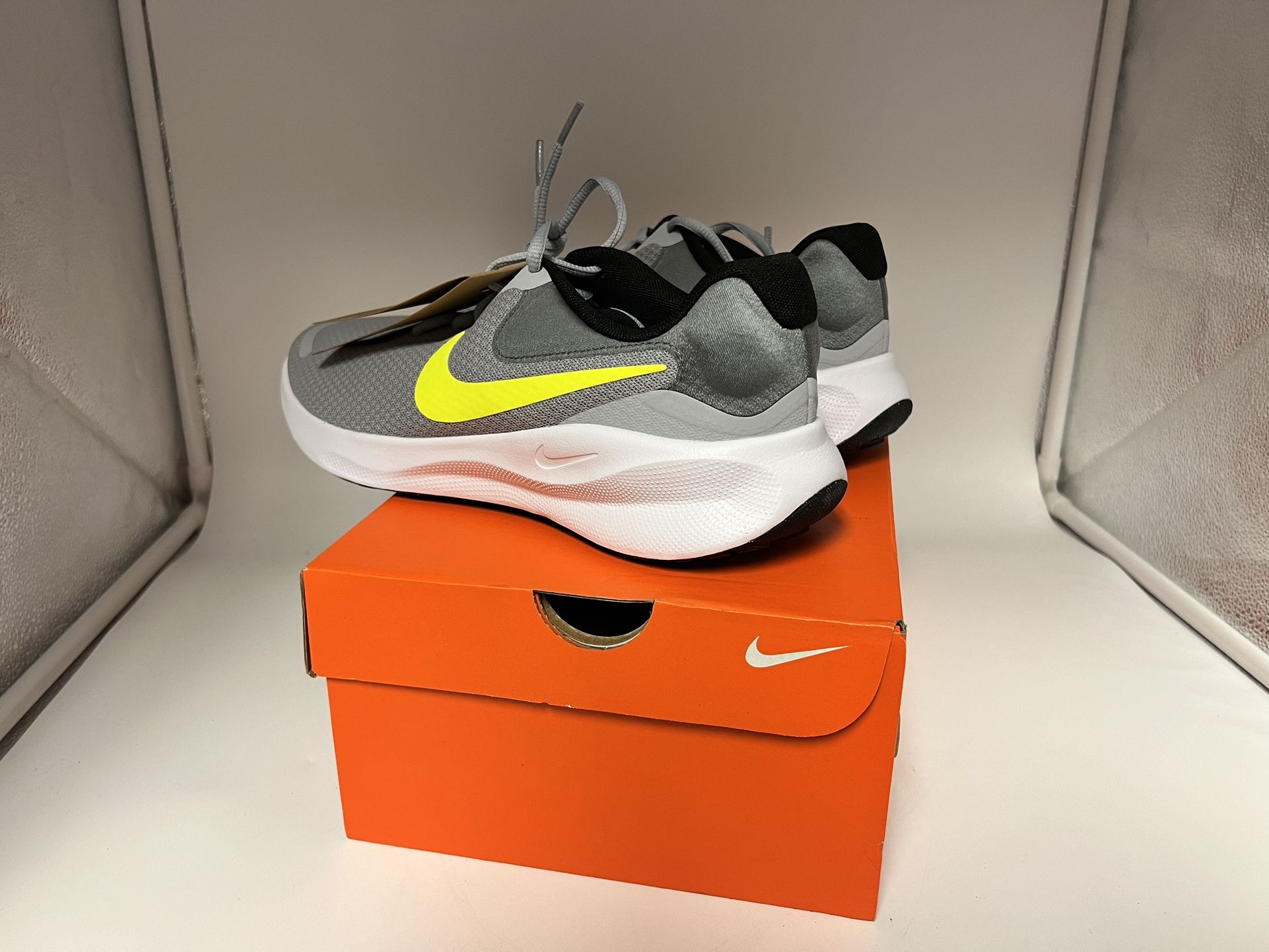 Nike Revolution Men's Road Running Shoes FB2207 002 UK EUR