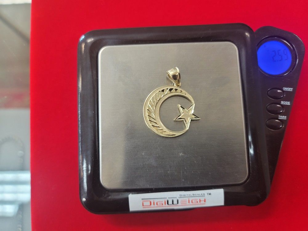 10k Gold Charm