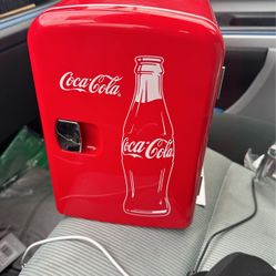 Tiny Coca-Cola Mini Fridge