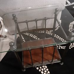 2 End Tables Heavy Duty Glass Top