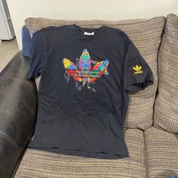 Size Medium Adidas Koi, Fish T-Shirt.