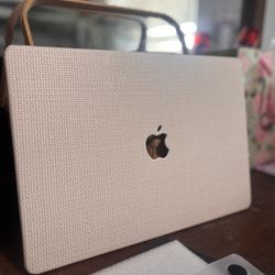 Macbook cover 15 inch
