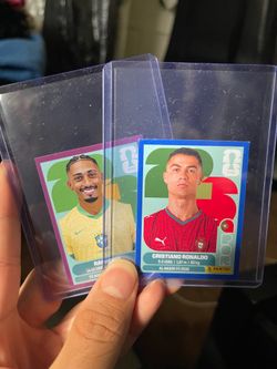 Blue Ronaldo and Purple Raphinha