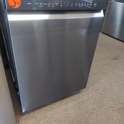 LG Front Control Dishwasher (Black Stainless)