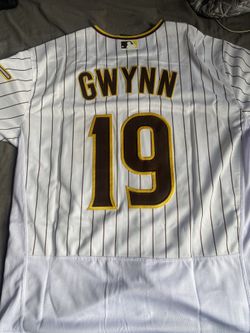 San Diego Padres Tony Gwynn Throwback Jersey Size Medium for Sale in San  Diego, CA - OfferUp