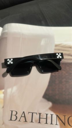 Off -White sunglasses