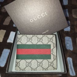 Authentic Gucci supreme wallet