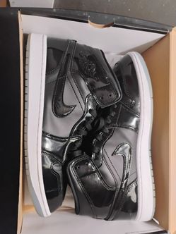 Black Jordan 1s