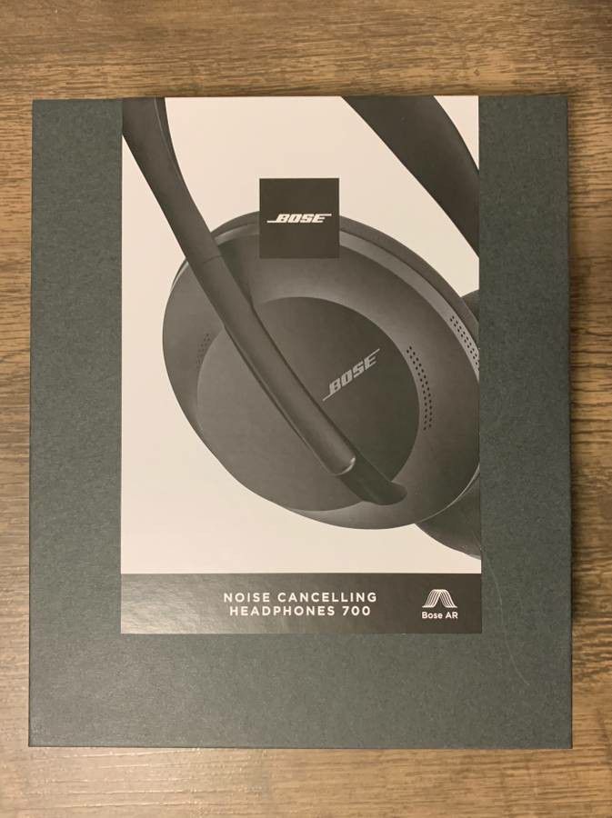 Bose Noise Cancelling Wireless Headphones 700 Brand New